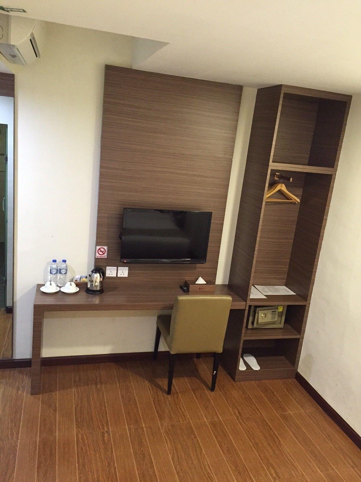 Hana Hotel Batam Exterior foto